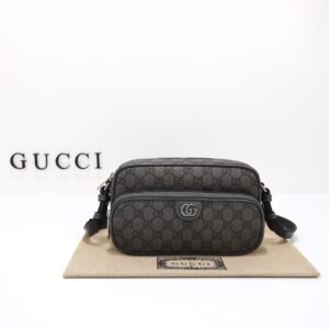 GUCCI  723312