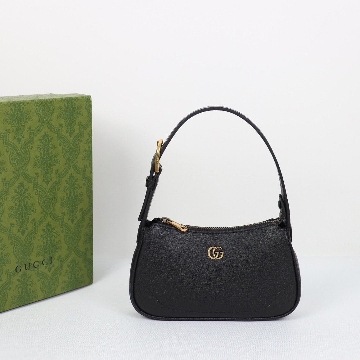 GUCCI 739076