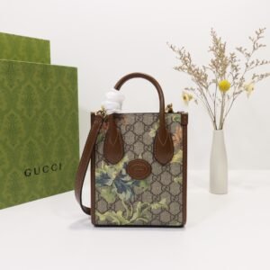 GUCCI   671623