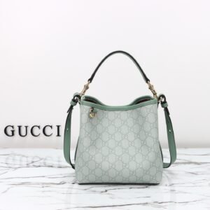 GUCCI  815118