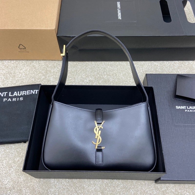 YSL 657228