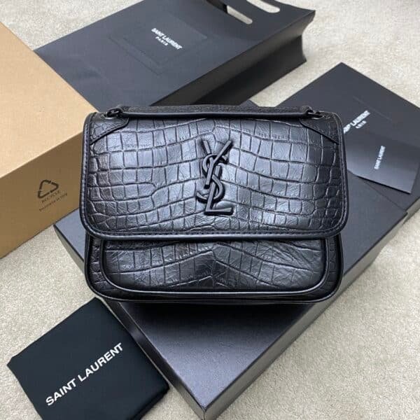 YSL 633151
