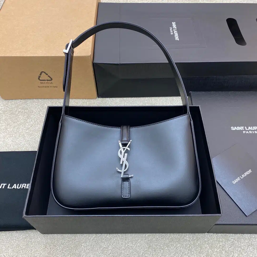 YSL 657228