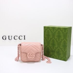 GUCCI   739599