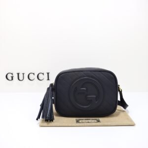 GUCCI   742360