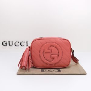 GUCCI   742360