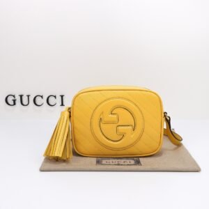 GUCCI   742360