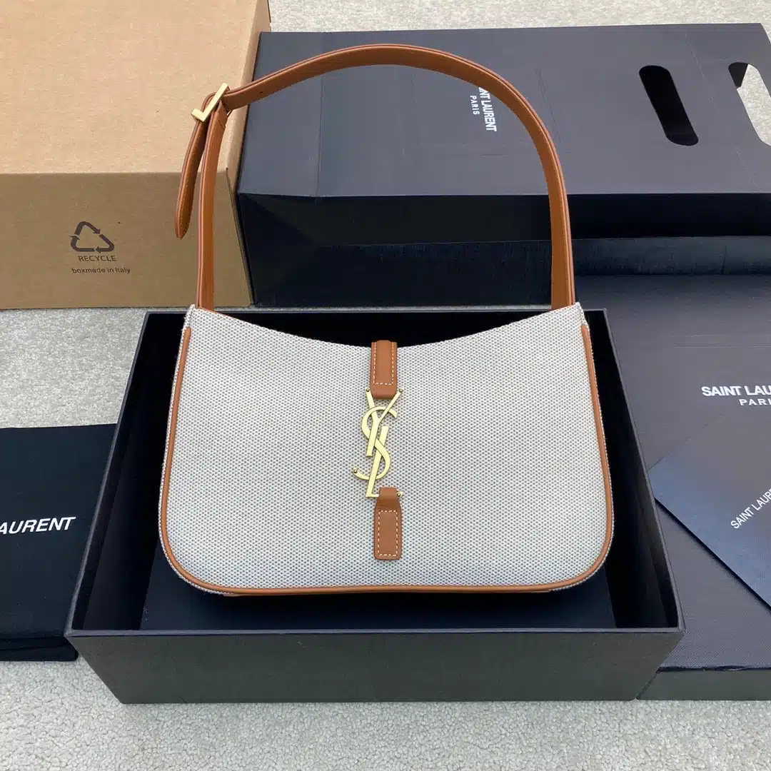 YSL 657228
