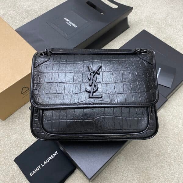 YSL 633158