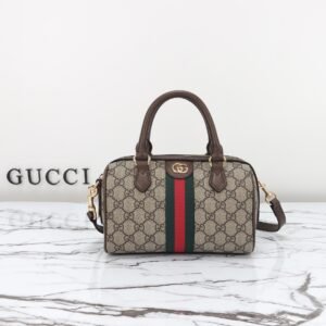 GUCCI   772053