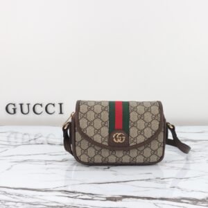 GUCCI  772239