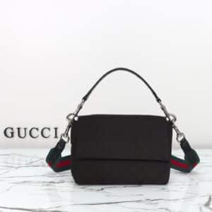 GUCCI    821617