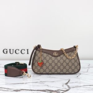 GUCCI   735132