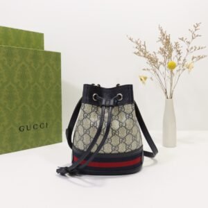 GUCCI  574886