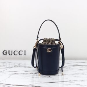 GUCCI   760201