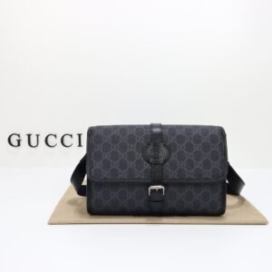 GUCCI   745679