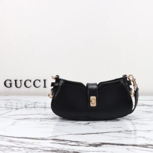 GUCCI  786015