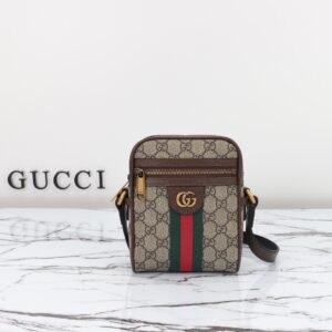 GUCCI  598127
