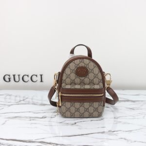 GUCCI  725654