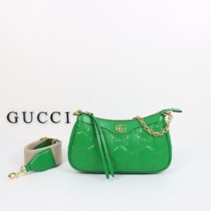 GUCCI   735049