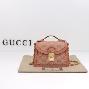 GUCCI   696180