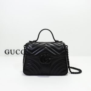 GUCCI    702563
