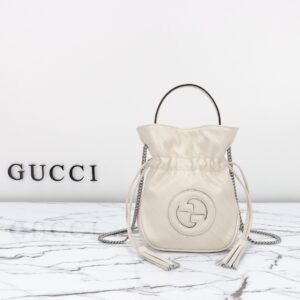 GUCCI   760313