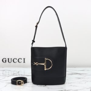 GUCCI    833665
