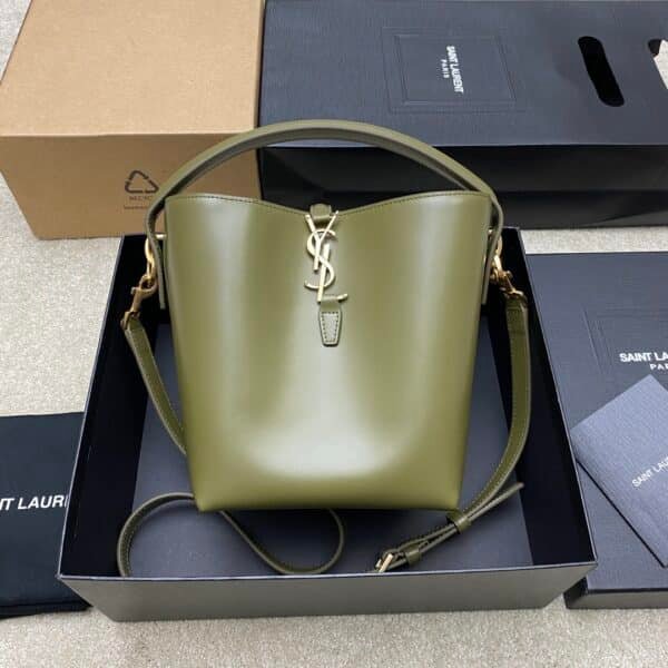 YSL 749036