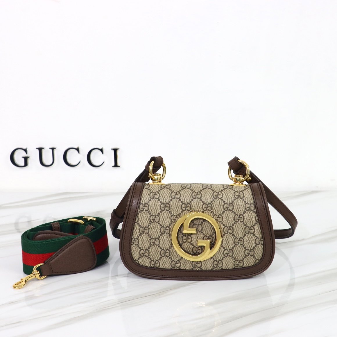 GUCCI 698643