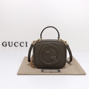 GUCCI  744434