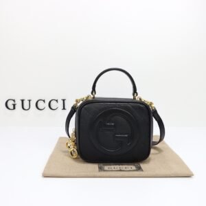 GUCCI  744434