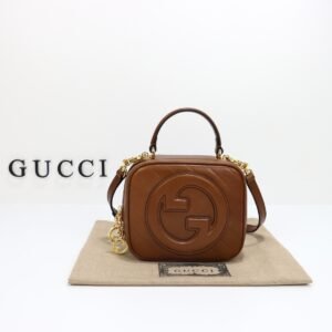 GUCCI  744434