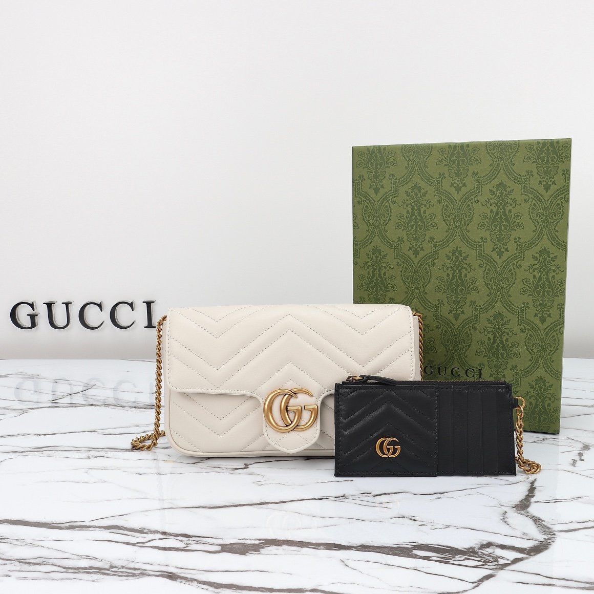 GUCCI 751526