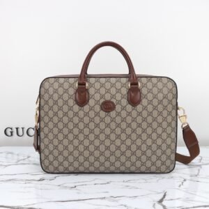 GUCCI  674140