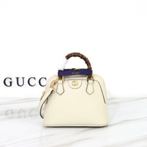GUCCI 715775