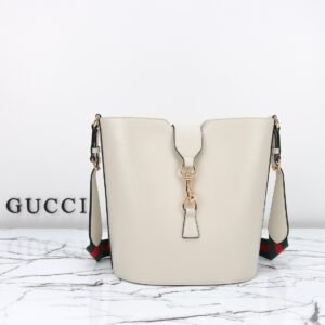 GUCCI  782904