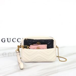 GUCCI 699758