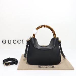 GUCCI 699758