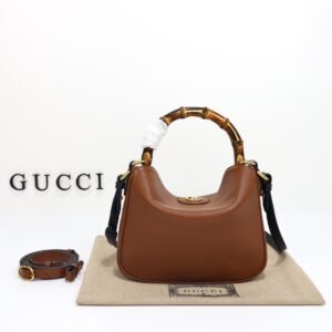 GUCCI 699758