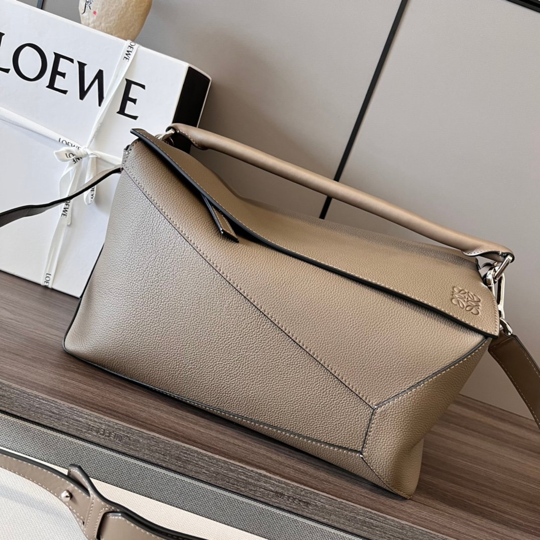 LOEWE Bag