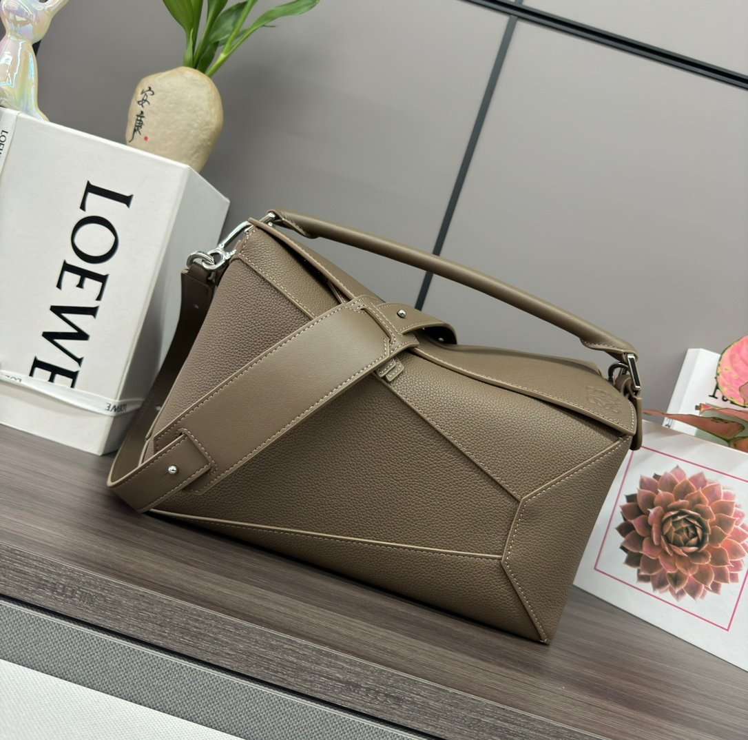 LOEWE Bag