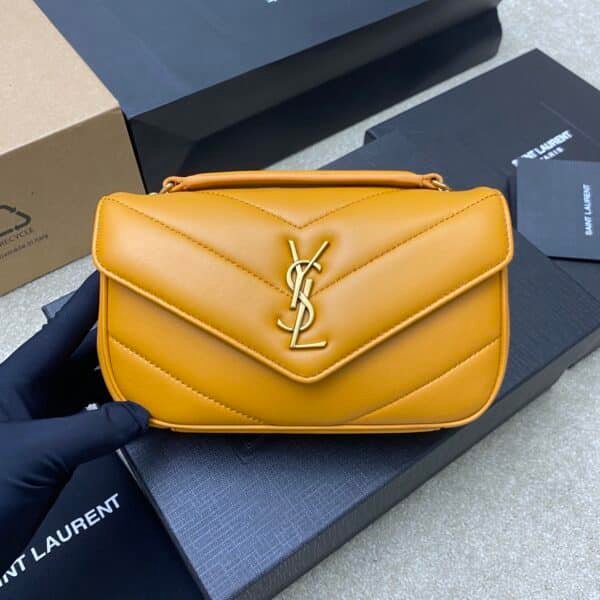 YSL 821749