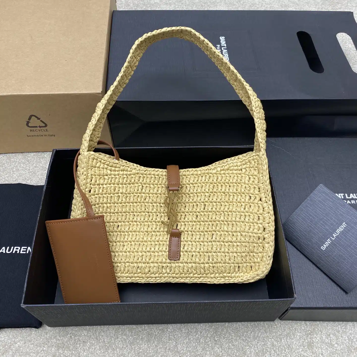 YSL 657228