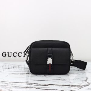 GUCCI  8167651