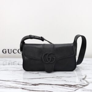 GUCCI   767226