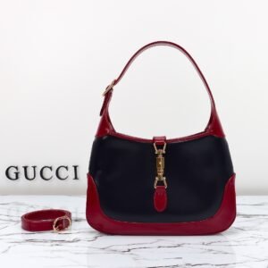 GUCCI    636709