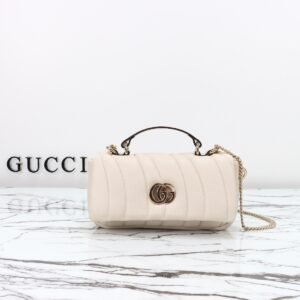 GUCCI  806017