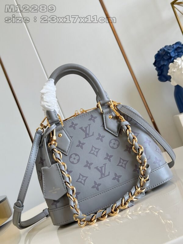 LV  M12289