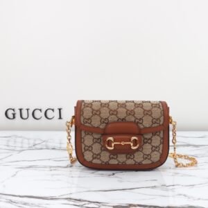 GUCCI   675801